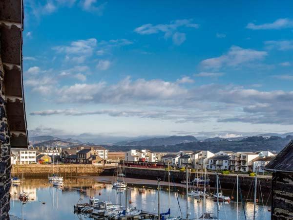 The Captain'S Penthouse Porthmadog Exterior foto